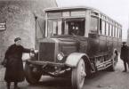 The world's first bus In what year did the first bus appear
